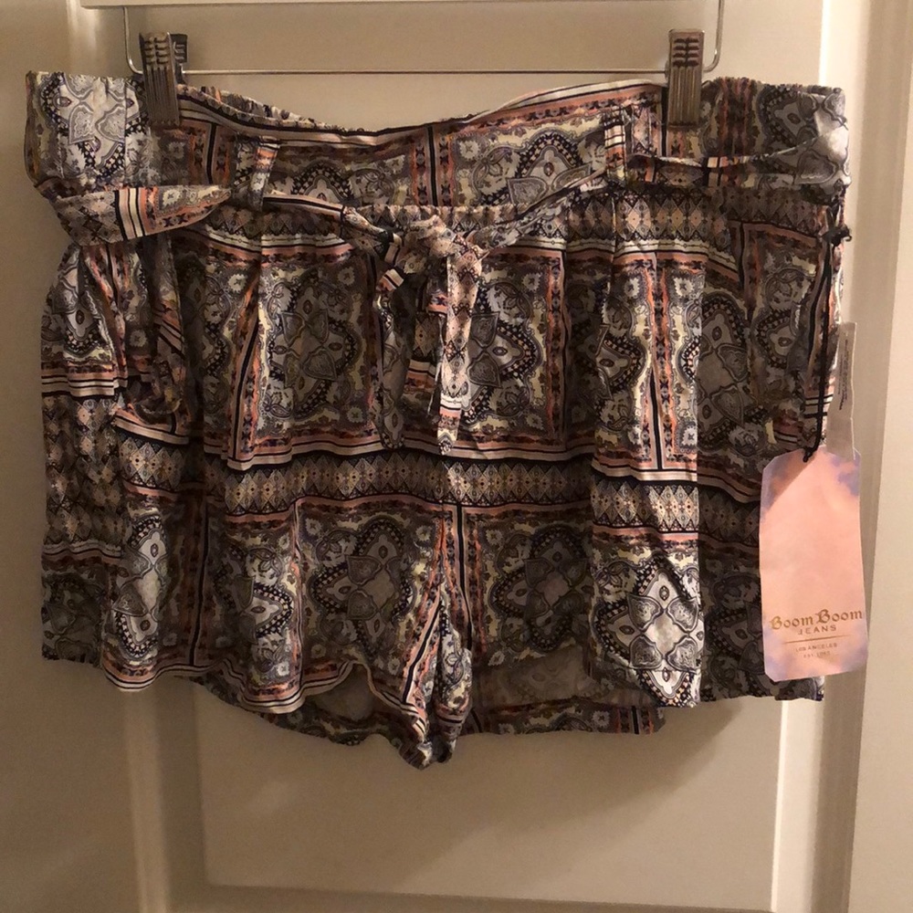 NWT. Printed Shorts